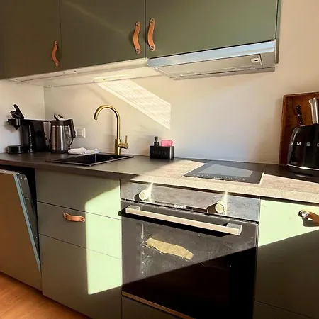 Berg-faszination Wetterstein * גרמיש-פרטנקירכן